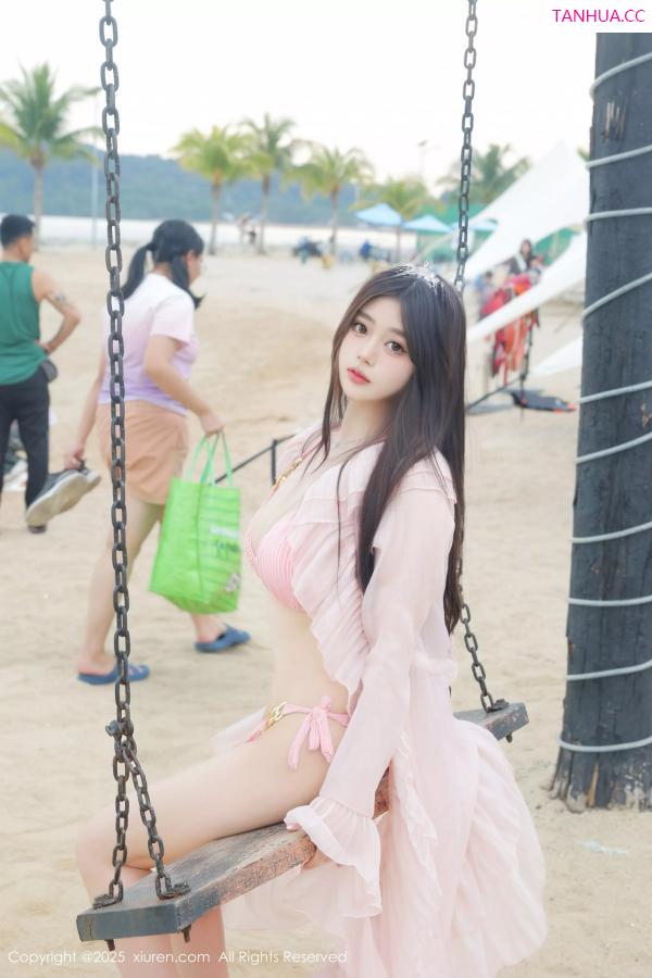   [XiuRen]高清写真图 2025.04.16 No.10160 蛋蛋宝 粉色比基尼第16张图片